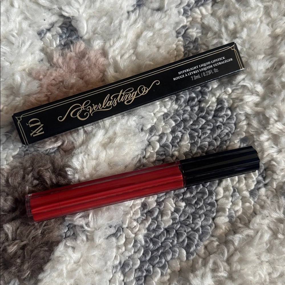 KVD Everlasting Hyperlight Vegan Transfer-Proof Liquid Lipstick Cobra Lilly